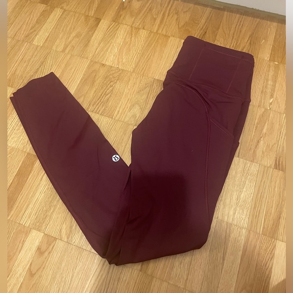 Lululemon Marvel Fast and Free Leggings - Picture 2 of 3